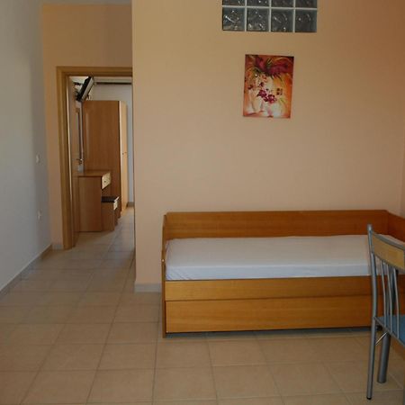 Barbie Hotel Apartments Ialysos  Esterno foto