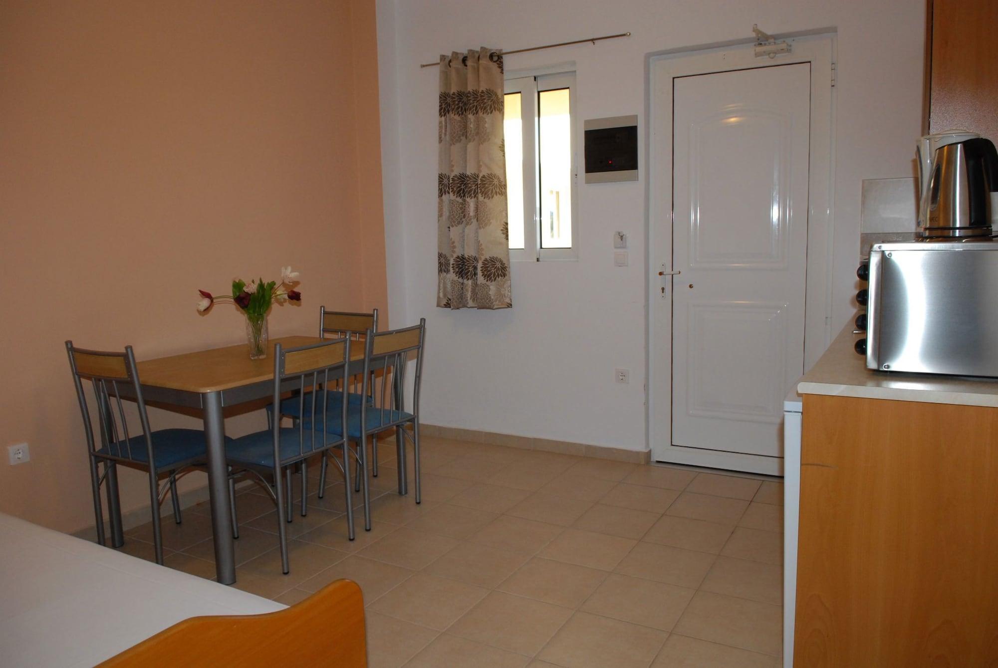 Barbie Hotel Apartments Ialysos  Esterno foto