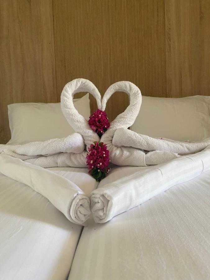 Barbie Hotel Apartments Ialysos  Esterno foto